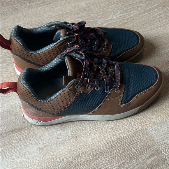 Men's Brown and Navy Casual Shoes size 11.5 M - Picture 3 of 6